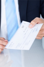 Durch Patenschaften können die Kosten für Hausnotrufsysteme finanziert werden
